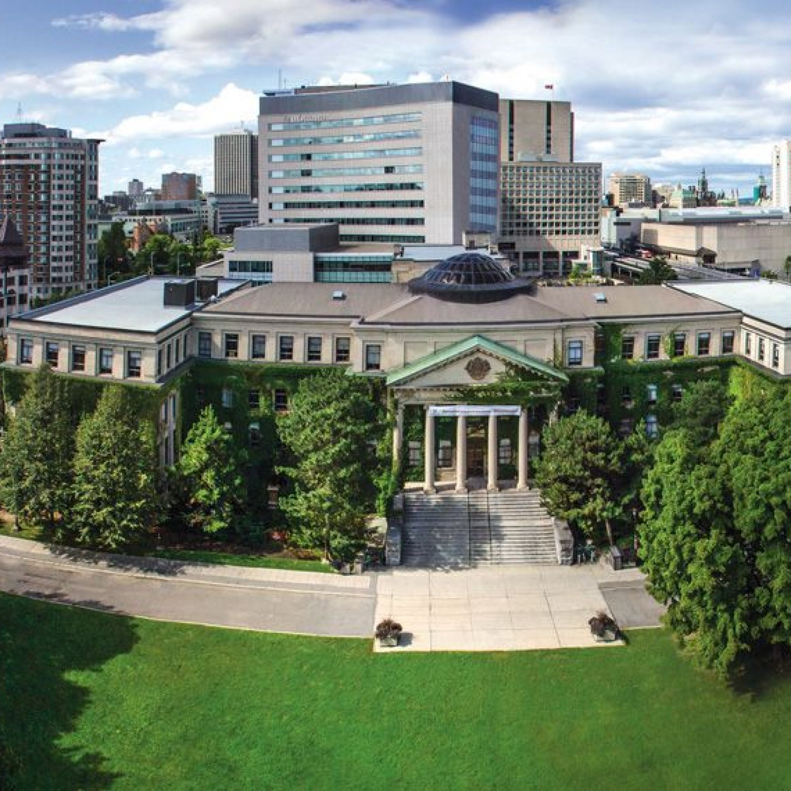 University of Ottawa – Telfer School of Management