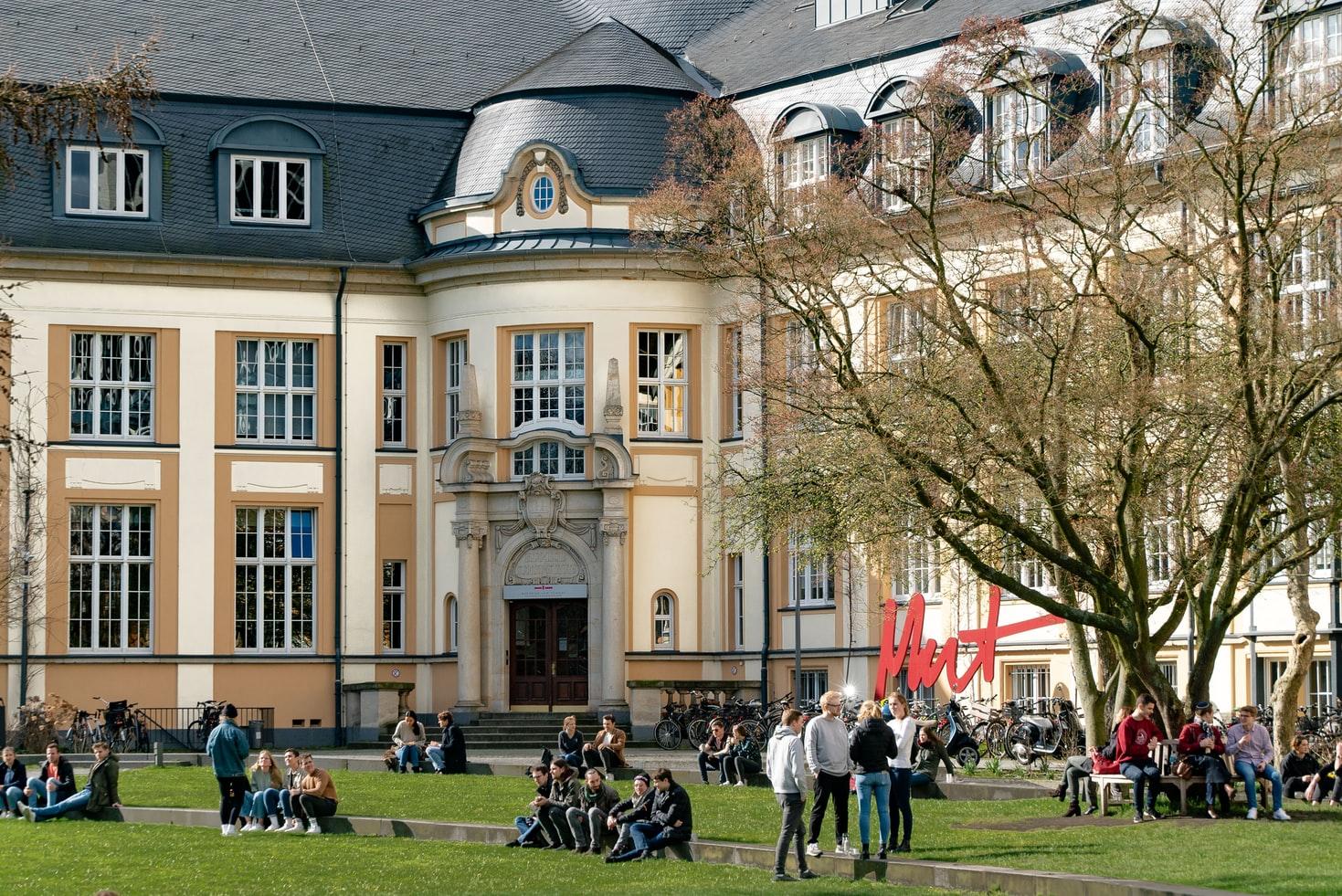 Looking to Study Abroad? Here's How to Find the Best Universities in the World