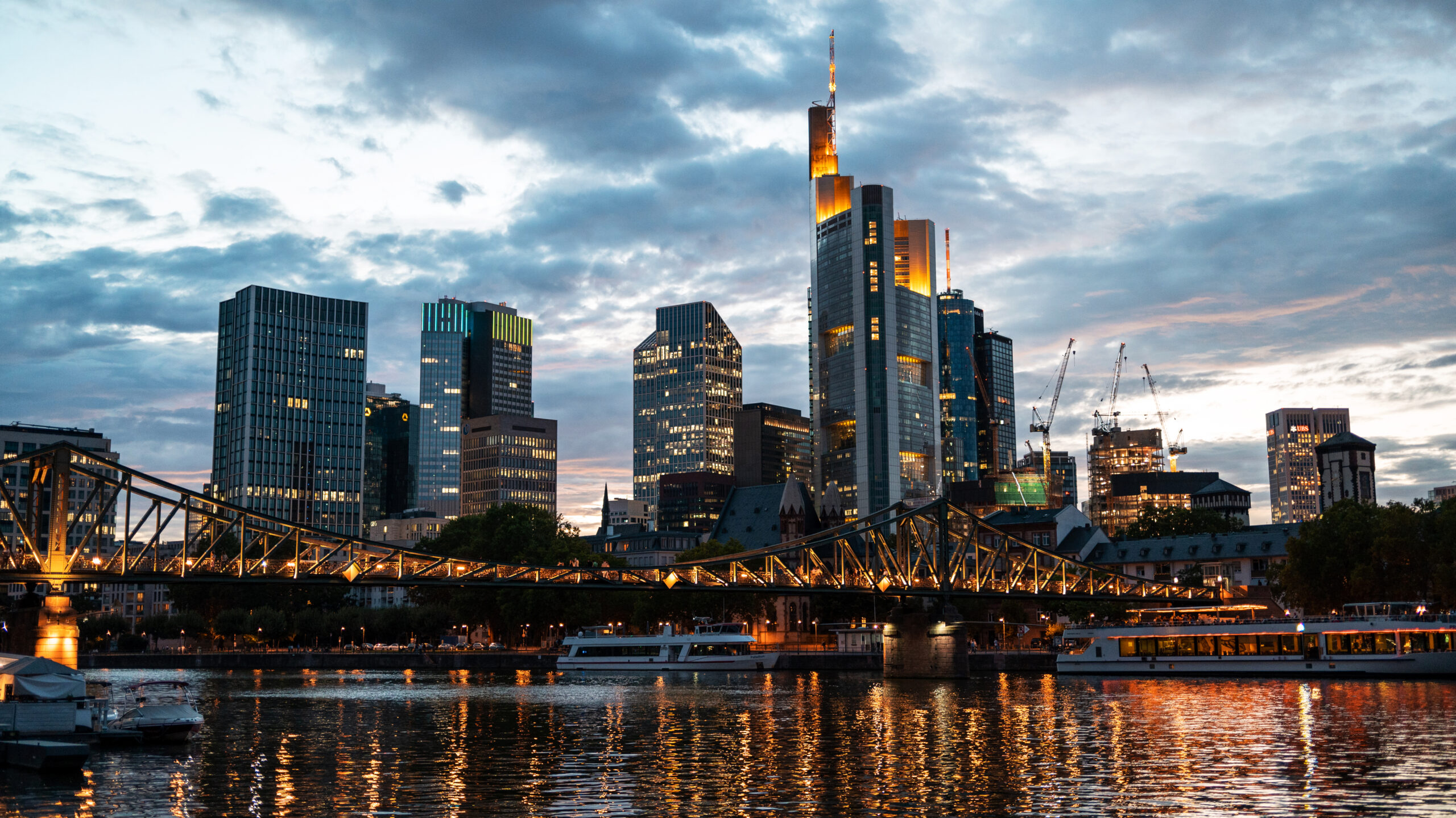 cityscape frankfurt downtown sunset germany scaled